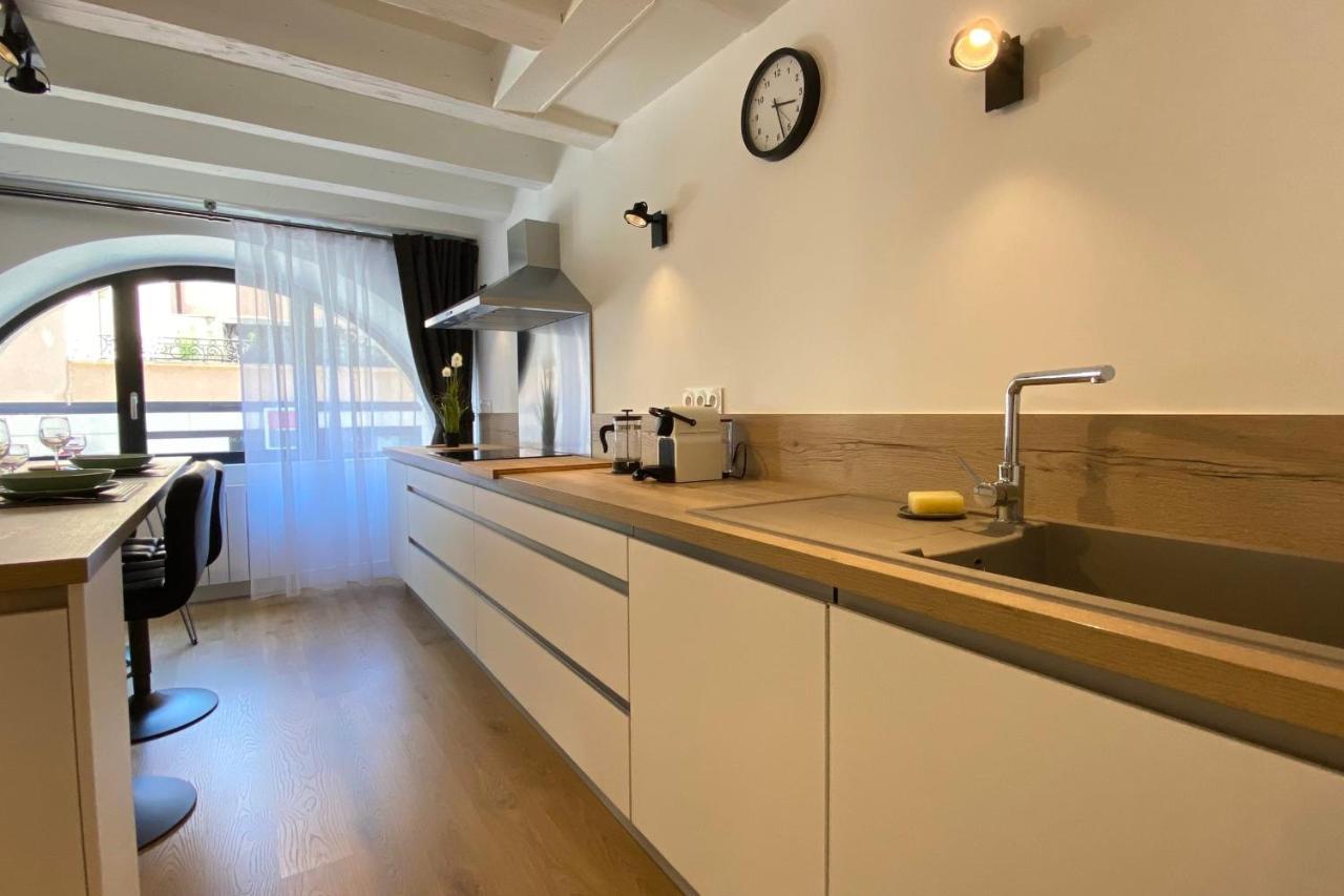 Le Royal 4 - Apartment For 4 People In The City Center Annecy Exterior photo